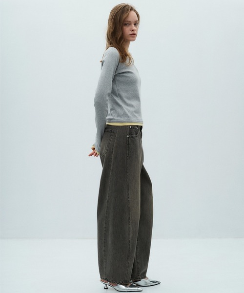 PUBLIC TOKYO（パブリックトウキョウ）の「＊即完売＊予約受付中【2026春新作】PUBLIC DENIM CURVE｜バルーンパンツ｜カーブデニム（デニムパンツ・レディース・ブルー/ライトブラック・3/2/1）」の14枚目の写真