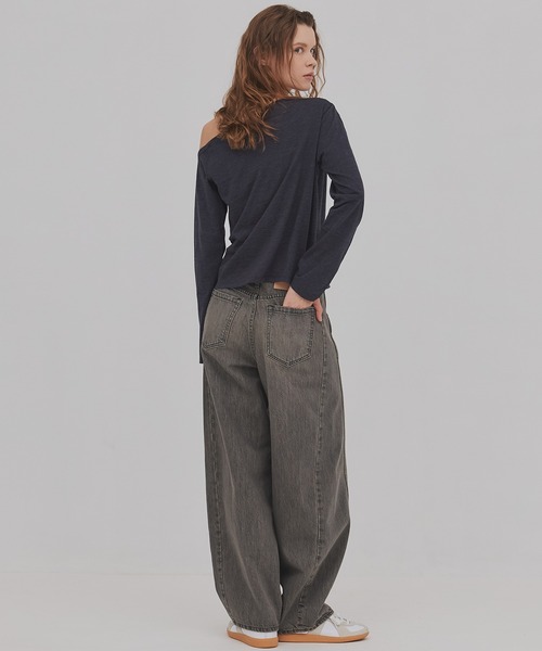 PUBLIC TOKYO（パブリックトウキョウ）の「＊即完売＊予約受付中【2026春新作】PUBLIC DENIM CURVE｜バルーンパンツ｜カーブデニム（デニムパンツ・レディース・ブルー/ライトブラック・3/2/1）」の8枚目の写真