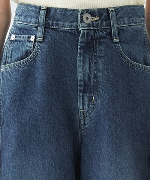 PUBLIC TOKYO（パブリックトウキョウ）の「＊即完売＊予約受付中【2026春新作】PUBLIC DENIM CURVE｜バルーンパンツ｜カーブデニム（デニムパンツ・レディース・ブルー/ライトブラック・3/2/1）」の21枚目の写真