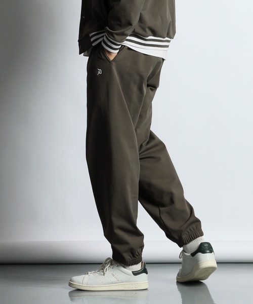 The DUFFER of ST.GEORGE(ザダファーオブセントジョージ)の「「AIR FLEX」SETUP JOGGER PANTS:機能素材 「エアフレックス」セットアップ ジョガーパンツ(スウェットパンツ・メンズ・グレイッシュベージュ/ブラック・X-LARGE/LARGE/MEDIUM/SMALL)」の8枚目の写真