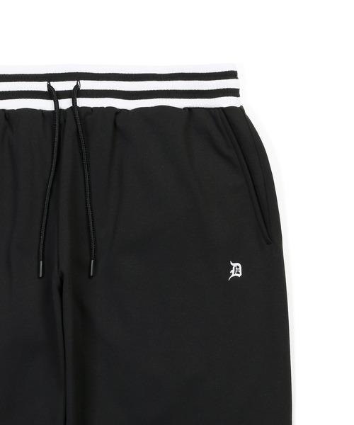 The DUFFER of ST.GEORGE(ザダファーオブセントジョージ)の「「AIR FLEX」SETUP JOGGER PANTS:機能素材 「エアフレックス」セットアップ ジョガーパンツ(スウェットパンツ・メンズ・グレイッシュベージュ/ブラック・X-LARGE/LARGE/MEDIUM/SMALL)」の12枚目の写真