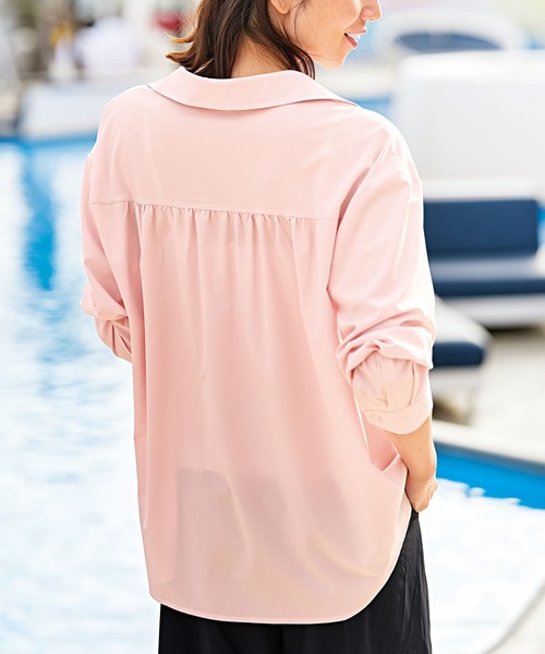 BELLUNA PLUS(ベルーナ)の「<E/A>ラッシュガードシャツ(シャツ/ブラウス・レディース・ブルー/ストライプ/ピンク・MEDIUM/LARGE/X-LARGE)」の13枚目の写真