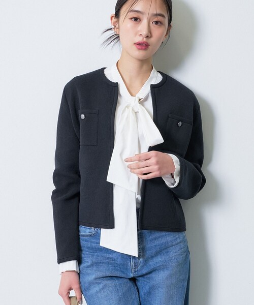 INDIVI（インディヴィ）の「【軽量／セレモニー】ブークレジャケット ニットカーディガン（カーディガン/ボレロ・レディース・ホワイト系7/ブルー系9/ブラック・38/15 /13/05/34）」の5枚目の写真