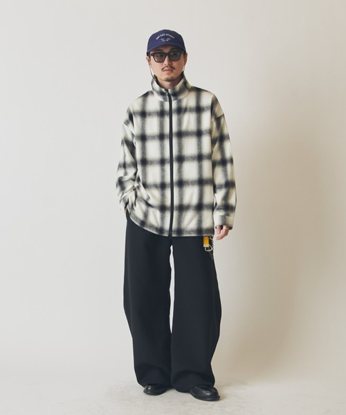 Lui's(ルイス)の「【CHEMISE】 スタンドカラー オンブレーシャツジャケット(シャツ/ブラウス・メンズ・ブラック/ネイビー/ホワイト・FREE)」の8枚目の写真