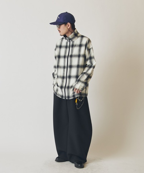 Lui's(ルイス)の「【CHEMISE】 スタンドカラー オンブレーシャツジャケット(シャツ/ブラウス・メンズ・ブラック/ネイビー/ホワイト・FREE)」の9枚目の写真