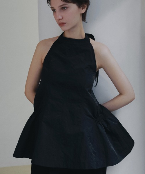anuke（アンヌーク）の「Ribbon Peplum Tops（Tシャツ/カットソー・レディース・ブラウン/ブラック・FREE）」の2枚目の写真
