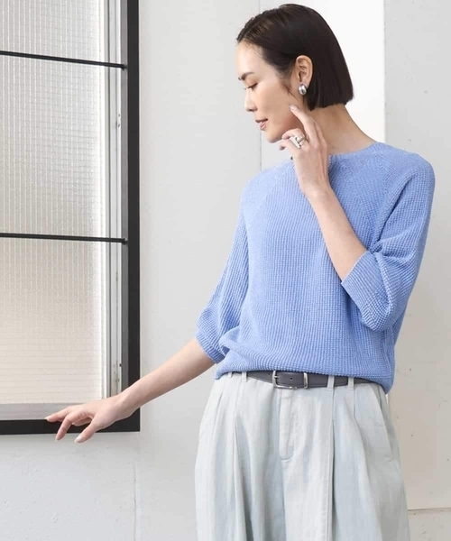 MICHEL KLEIN（ミッシェル・クラン）の「ホールガーメント(R)ラグランラメニット（ニット/セーター・レディース・ベージュ/ホワイト/ダークインディゴブルー・38/40）」の3枚目の写真