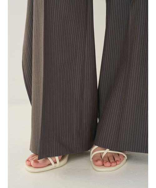 SNIDEL（スナイデル）の「リボン2wayデザインパンツ（その他パンツ・レディース・ブラック/ベージュ/グレー・1/0）」の15枚目の写真