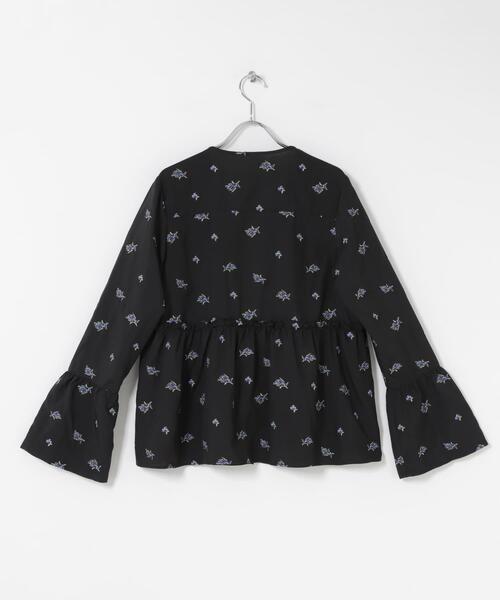 URBAN RESEARCH ROSSO WOMEN（アーバンリサーチ　ロッソ）の「フラワー刺繍ギャザーブラウス（シャツ/ブラウス・レディース・ブラック・FREE）」の5枚目の写真