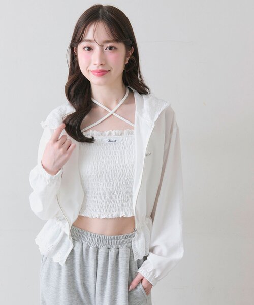 OLIVE des OLIVE（オリーブデオリーブ）の「綿レースシャーリングキャミ（Tシャツ/カットソー・レディース・ピンク/ブラック/オフホワイト・FREE）」の16枚目の写真