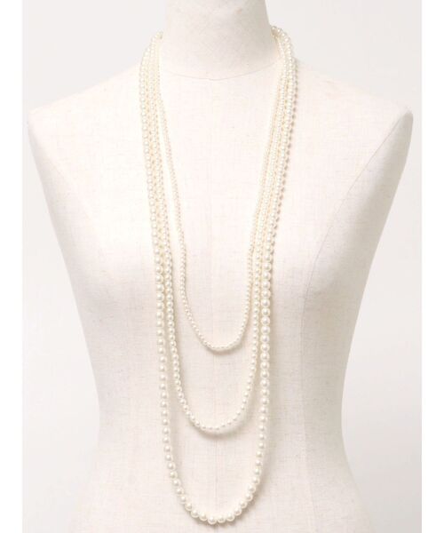 EVRIS（エヴリス）の「LONG PEARL CHAIN 3連 ネックレス（ネックレス・レディース・ホワイト・FREE）」の15枚目の写真
