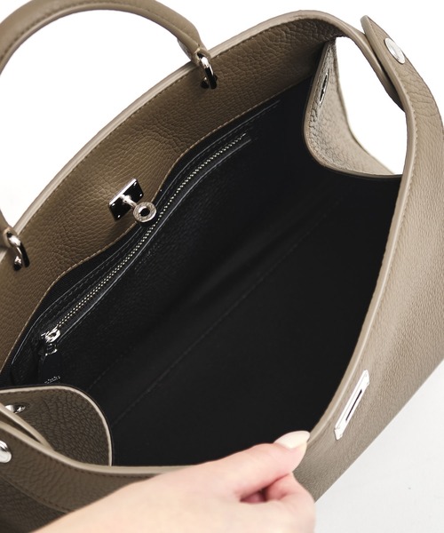 michino（ミチノ）の「LUTECE PM（ハンドバッグ・レディース・ブラック/チャコールグレー・FREE）」の8枚目の写真