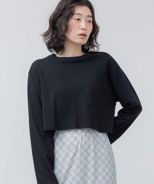 HEILIS(ヘイリス)の「クロップドボックス長袖Tシャツ / 春服 秋服 冬服 オーバーサイズ クロップド Tシャツ カットソー 長袖 トップス 無地 ノームコア シンプル 韓国 ブラック グレー ホワイト(Tシャツ/カットソー・レディース・ブラック/ホワイト/グレー・FREE)」の2枚目の写真