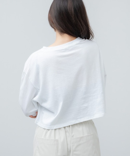 HEILIS(ヘイリス)の「クロップドボックス長袖Tシャツ / 春服 秋服 冬服 オーバーサイズ クロップド Tシャツ カットソー 長袖 トップス 無地 ノームコア シンプル 韓国 ブラック グレー ホワイト(Tシャツ/カットソー・レディース・ブラック/ホワイト/グレー・FREE)」の9枚目の写真