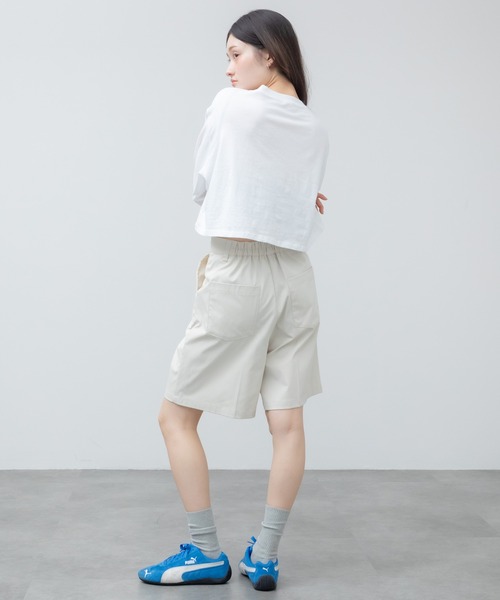 HEILIS(ヘイリス)の「クロップドボックス長袖Tシャツ / 春服 秋服 冬服 オーバーサイズ クロップド Tシャツ カットソー 長袖 トップス 無地 ノームコア シンプル 韓国 ブラック グレー ホワイト(Tシャツ/カットソー・レディース・ブラック/ホワイト/グレー・FREE)」の13枚目の写真