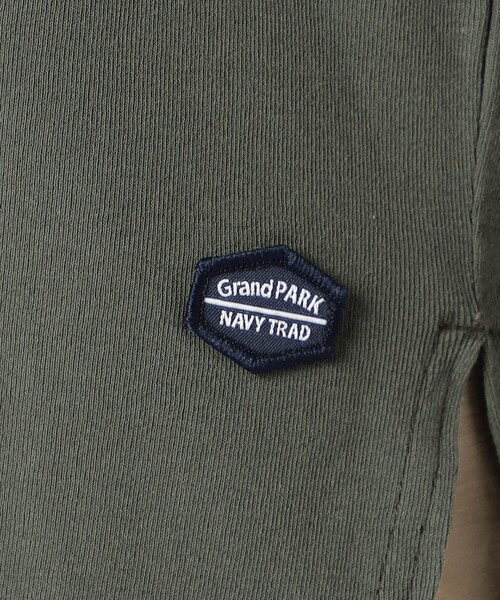 Grand PARK(グランドパーク)の「日本製ラウンドヘムノースリーブ(タンクトップ・レディース・ホワイト/チャコールグレー・FREE)」の11枚目の写真