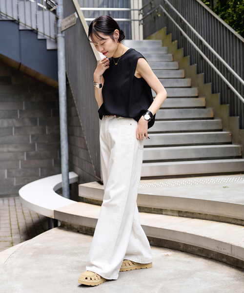 Clarks(クラークス)の「CLARKS/ クラークス meare buckle Gurkhaサンダル(サンダル・レディース・ブラック/ベージュ・23cm/24cm/23.5cm/24.5cm/25cm)」の4枚目の写真