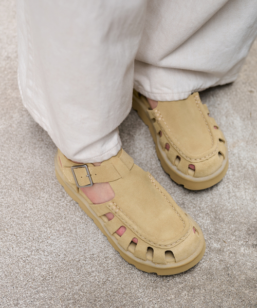 Clarks(クラークス)の「CLARKS/ クラークス meare buckle Gurkhaサンダル(サンダル・レディース・ブラック/ベージュ・23cm/24cm/23.5cm/24.5cm/25cm)」の7枚目の写真