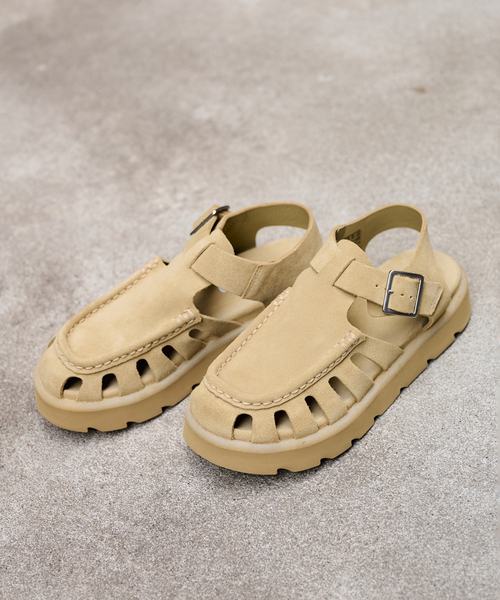 Clarks(クラークス)の「CLARKS/ クラークス meare buckle Gurkhaサンダル(サンダル・レディース・ブラック/ベージュ・23cm/24cm/23.5cm/24.5cm/25cm)」の9枚目の写真