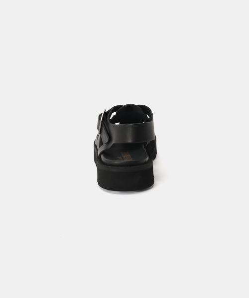 Clarks(クラークス)の「CLARKS/ クラークス meare buckle Gurkhaサンダル(サンダル・レディース・ブラック/ベージュ・23cm/24cm/23.5cm/24.5cm/25cm)」の11枚目の写真