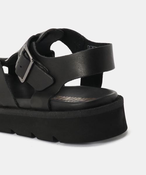 Clarks(クラークス)の「CLARKS/ クラークス meare buckle Gurkhaサンダル(サンダル・レディース・ブラック/ベージュ・23cm/24cm/23.5cm/24.5cm/25cm)」の13枚目の写真