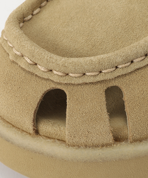 Clarks(クラークス)の「CLARKS/ クラークス meare buckle Gurkhaサンダル(サンダル・レディース・ブラック/ベージュ・23cm/24cm/23.5cm/24.5cm/25cm)」の17枚目の写真