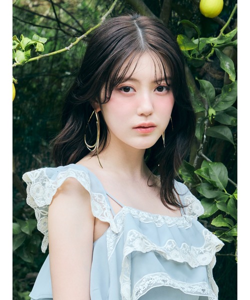 SNIDEL(スナイデル)の「フープピアス(ピアス(両耳用)・レディース・ゴールド/マルチ・F)」の2枚目の写真