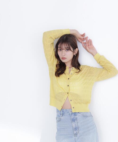 NATURAL BEAUTY BASIC（ナチュラルビューティーベーシック）の「シアーシャーリングカーディガン（カーディガン/ボレロ・レディース・ブラック/ブルー/イエロー・ﾌﾘ-）」の15枚目の写真