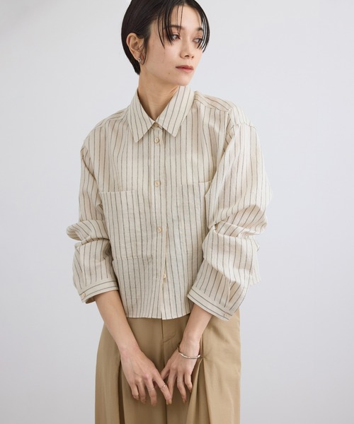 SALON adam et rope'（サロン アダム エ ロペ）の「ACAR クロップドストライプシャツ（シャツ/ブラウス・レディース・ブラウン/ベージュ・FREE）」の16枚目の写真