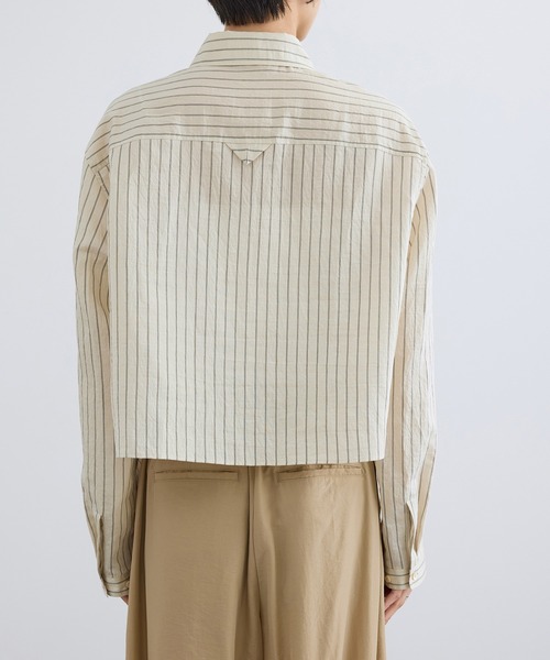 SALON adam et rope'（サロン アダム エ ロペ）の「ACAR クロップドストライプシャツ（シャツ/ブラウス・レディース・ブラウン/ベージュ・FREE）」の20枚目の写真