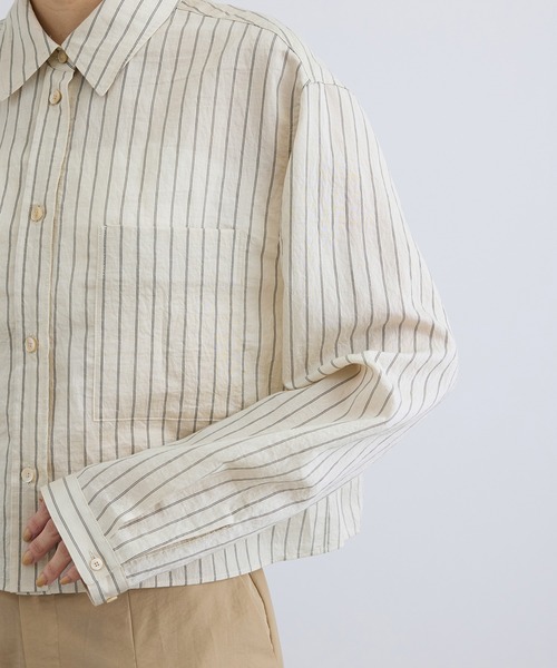 SALON adam et rope'（サロン アダム エ ロペ）の「ACAR クロップドストライプシャツ（シャツ/ブラウス・レディース・ブラウン/ベージュ・FREE）」の22枚目の写真