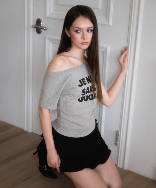 ROSEFRANTZ（ロゼフランツ）の「Minimal French Lettering T-shirt [Gray]（Tシャツ/カットソー・レディース・アッシュグレー・OS）」の9枚目の写真