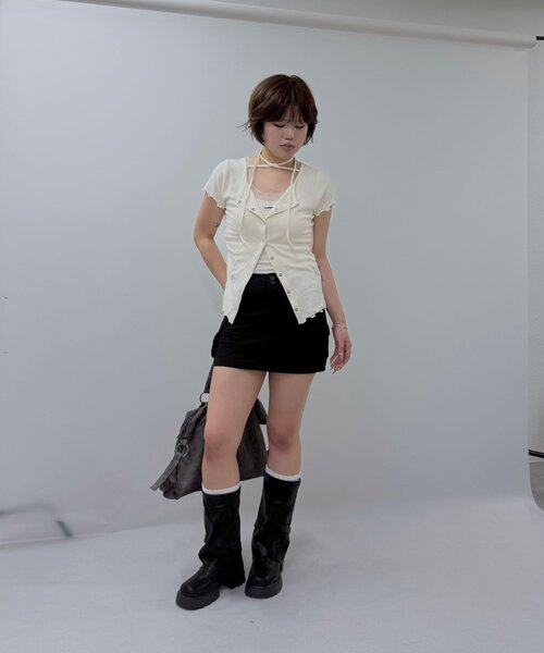 mline（エムライン）の「【待望の半袖ver】[mline]半袖チョーカー ボタントップス（Tシャツ/カットソー・レディース・ネイビー/ピンク/グレー/アイボリー・FREE）」の12枚目の写真