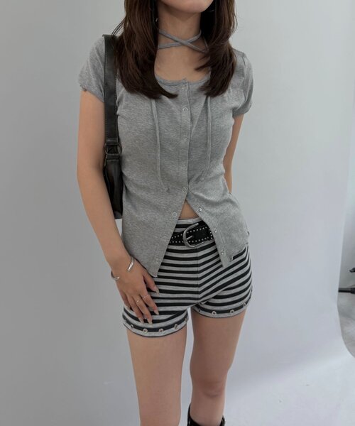 mline（エムライン）の「【待望の半袖ver】[mline]半袖チョーカー ボタントップス（Tシャツ/カットソー・レディース・ネイビー/ピンク/グレー/アイボリー・FREE）」の16枚目の写真