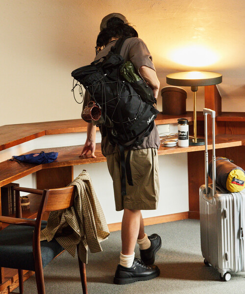 NANGA(ナンガ)の「NANGA/ナンガ Fibermax TUL BACKPACK バックパック(バックパック/リュック・メンズ・グレー/ブラック/イエロー・ONE SIZE)」の12枚目の写真