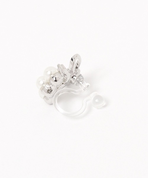 LAKOLE(ラコレ)の「3コネクトパールリボンノンホールピアス / 663787(ピアス(両耳用)・レディース・その他1/ピンク系その他・FREE)」の3枚目の写真