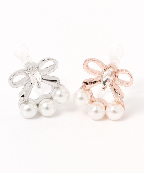 LAKOLE(ラコレ)の「3コネクトパールリボンノンホールピアス / 663787(ピアス(両耳用)・レディース・その他1/ピンク系その他・FREE)」の4枚目の写真