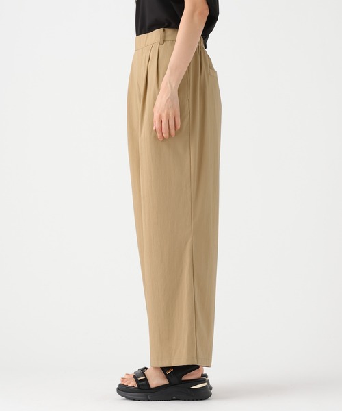 Elura(エルーラ)の「2タックセミワイドパンツ/640658(その他パンツ・レディース・ブラック/ベージュ/カーキ・MEDIUM/SMALL)」の13枚目の写真