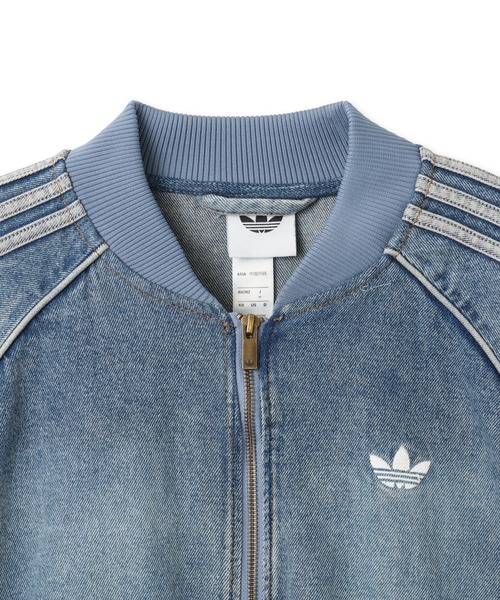 adidas(アディダス)の「adidas SST ADICOLOR DENIM TRACKTOP LIGHT WASH / アディダス SST アディカラー デニム トラックトップ ライトウォッシュ(デニムジャケット・メンズ・ライトインディゴブルー・S/M/L)」の3枚目の写真
