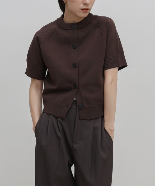 select MOCA(セレクトモカ)の「ボタンデザインスポンディッシュニットカーディガン(カーディガン/ボレロ・レディース・ブラウン/グレー/ブラック・FREE)」の3枚目の写真