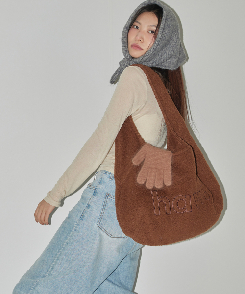 HAVEAWHALE（ハブアホエール）の「wool pebble bag (BR)（ショルダーバッグ・レディース・その他・FREE）」の2枚目の写真