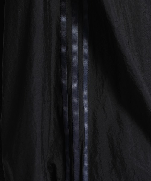 Y-3(ワイスリー)の「Y-3 GRADIENT 3 STRIPES NYLON BALOON SKIRT(スカート・レディース・ブラック・SMALL/X-SMALL/XX-SMALL/MEDIUM)」の7枚目の写真