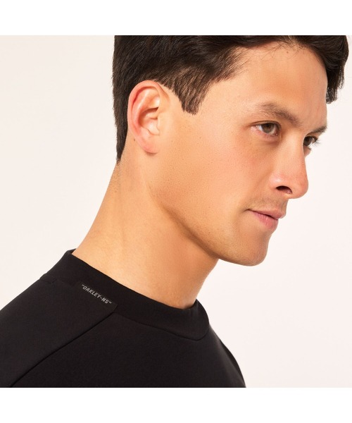 OAKLEY(オークリー)の「オークリー RS VEIL TENSILE FLEECE CREW ニットトップ/クルーネック/吸汗速乾/4Wayストレッチ/OAKLEY(その他トップス・メンズ・ブラック・M/L)」の8枚目の写真