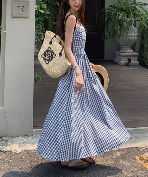 CHUL(チュル)の「ギンガムチェックキャミワンピース(ワンピース・レディース・ブルー・X-LARGE/LARGE/MEDIUM/SMALL)」の2枚目の写真