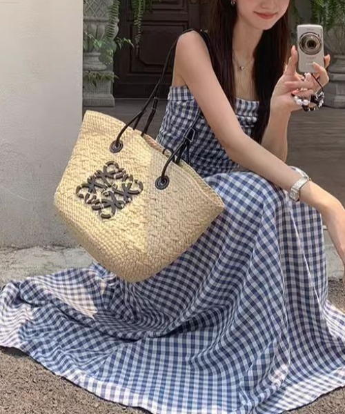CHUL(チュル)の「ギンガムチェックキャミワンピース(ワンピース・レディース・ブルー・X-LARGE/LARGE/MEDIUM/SMALL)」の3枚目の写真