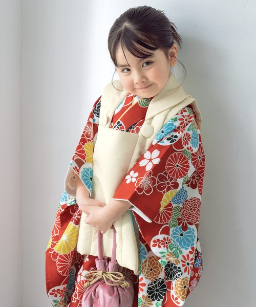 SOUBIEN(ソウビエン)の「【floro by SOUBIEN】3歳女の子用七五三セット(被布コート/着物/襦袢/草履/巾着)(着物・キッズ・ブルー系/ホワイト×レッド/アイボリー/クリーム/ホワイト系/ネイビー系1/ネイビー系/スカイブルー系/サーモンピンク/ピンク系/ワイン系/ローズ系/パイングリーン系/スモーキーグリーン系/ピーコックグリーン系/グリーン系/ダークグリーン系/レッド系/ベージュ系・ONE SIZE)」の17枚目の写真
