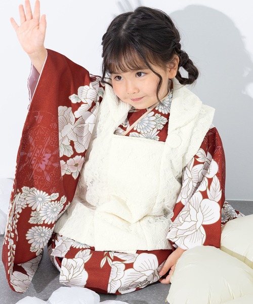 SOUBIEN(ソウビエン)の「【floro by SOUBIEN】3歳女の子用七五三セット(被布コート/着物/襦袢/草履/巾着)(着物・キッズ・ブルー系/ホワイト×レッド/アイボリー/クリーム/ホワイト系/ネイビー系1/ネイビー系/スカイブルー系/サーモンピンク/ピンク系/ワイン系/ローズ系/パイングリーン系/スモーキーグリーン系/ピーコックグリーン系/グリーン系/ダークグリーン系/レッド系/ベージュ系・ONE SIZE)」の18枚目の写真