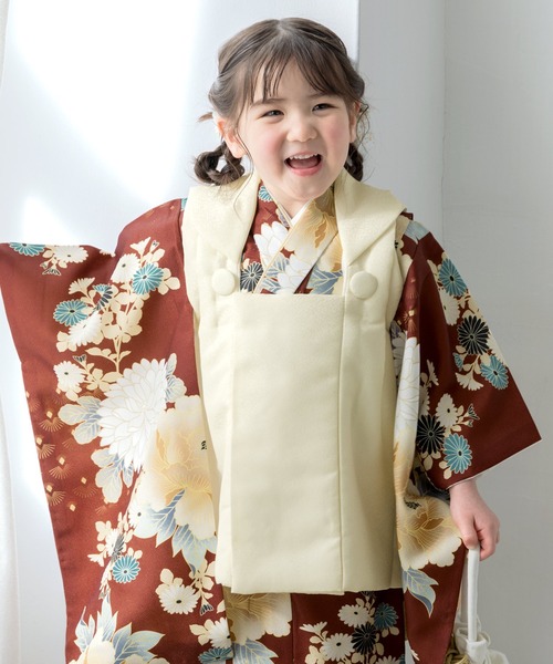 SOUBIEN(ソウビエン)の「【floro by SOUBIEN】3歳女の子用七五三セット(被布コート/着物/襦袢/草履/巾着)(着物・キッズ・ブルー系/ホワイト×レッド/アイボリー/クリーム/ホワイト系/ネイビー系1/ネイビー系/スカイブルー系/サーモンピンク/ピンク系/ワイン系/ローズ系/パイングリーン系/スモーキーグリーン系/ピーコックグリーン系/グリーン系/ダークグリーン系/レッド系/ベージュ系・ONE SIZE)」の19枚目の写真