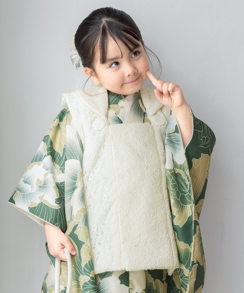 SOUBIEN(ソウビエン)の「【floro by SOUBIEN】3歳女の子用七五三セット(被布コート/着物/襦袢/草履/巾着)(着物・キッズ・ブルー系/ホワイト×レッド/アイボリー/クリーム/ホワイト系/ネイビー系1/ネイビー系/スカイブルー系/サーモンピンク/ピンク系/ワイン系/ローズ系/パイングリーン系/スモーキーグリーン系/ピーコックグリーン系/グリーン系/ダークグリーン系/レッド系/ベージュ系・ONE SIZE)」の10枚目の写真