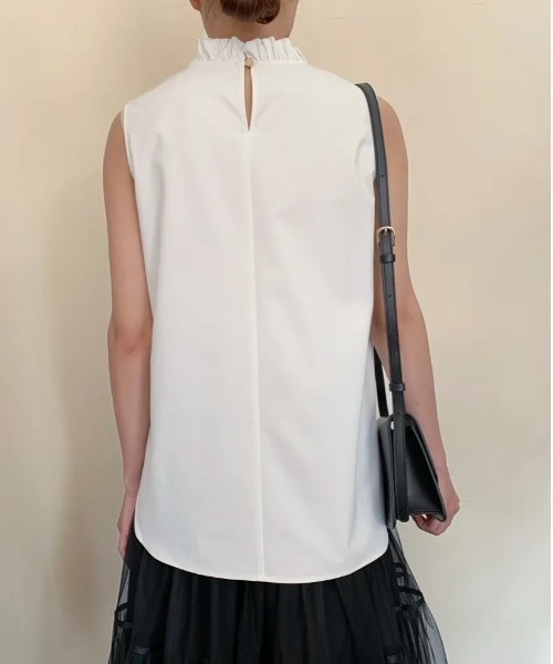 BIRTHDAY BASH(バースデイバッシュ)の「LORETTA FRILL HIGH NECK TOPS(ロレッタフリルハイネックトップス)(その他トップス・レディース・ホワイト・SMALL/MEDIUM)」の3枚目の写真